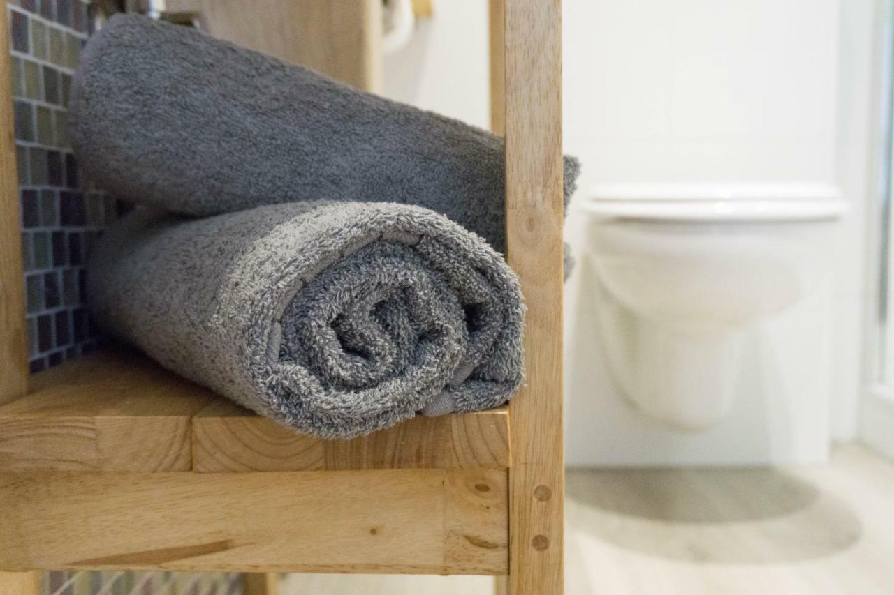 Moderne 70 Qm Wohnung Mit Grosser Dachterrasse Kinheim Kültér fotó