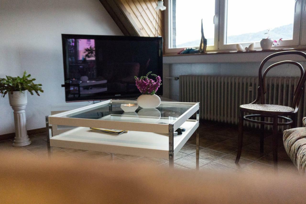 Moderne 70 Qm Wohnung Mit Grosser Dachterrasse Kinheim Kültér fotó