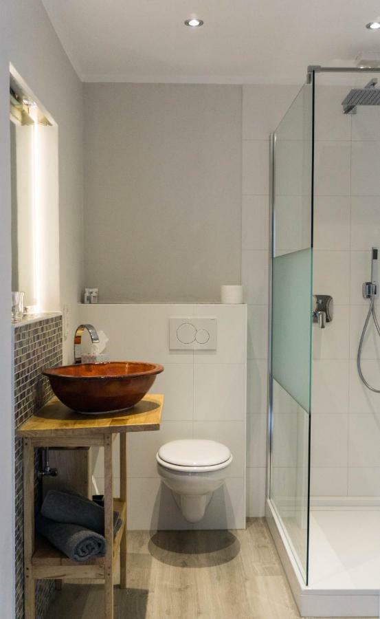 Moderne 70 Qm Wohnung Mit Grosser Dachterrasse Kinheim Kültér fotó